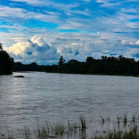 Bardia Wildlife Resort Bardiya Exteriör bild