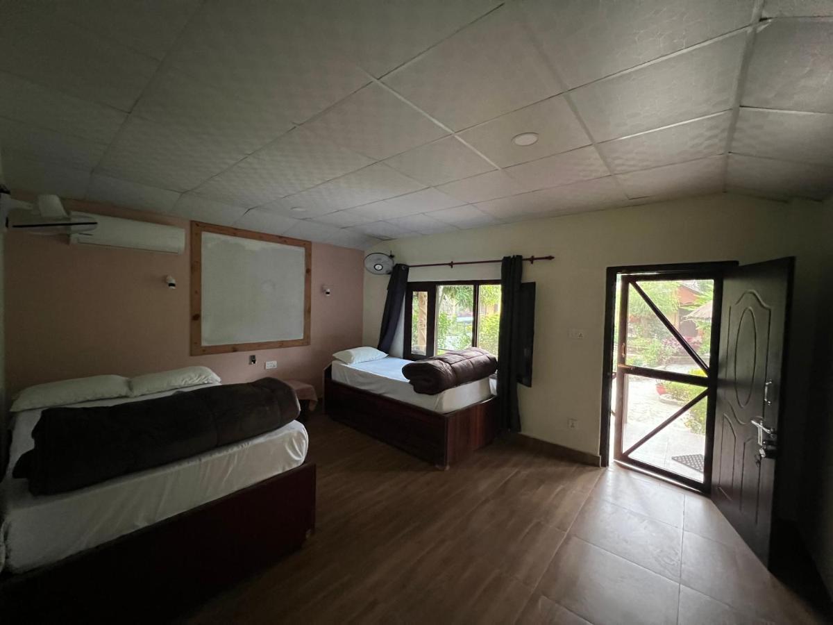 Bardia Wildlife Resort Bardiya Exteriör bild