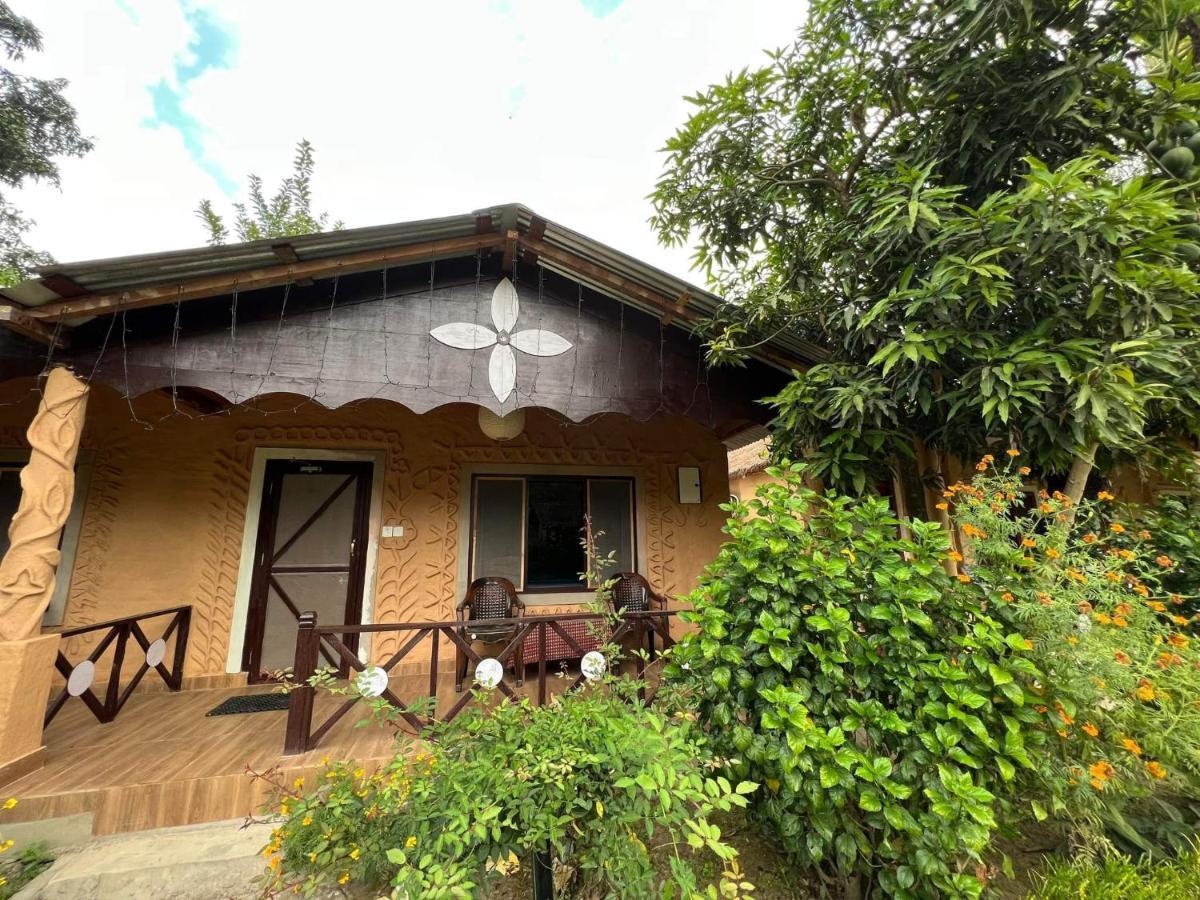 Bardia Wildlife Resort Bardiya Exteriör bild